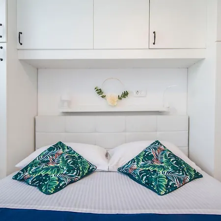 Nane Апартаменты Солин